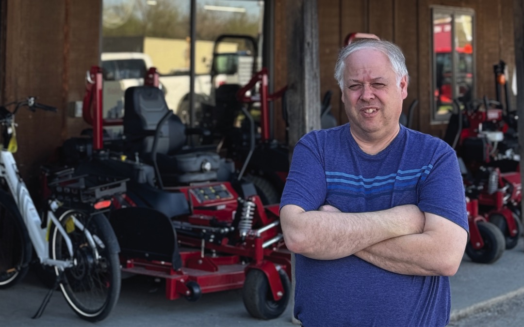 A&C Farm Service: Growing with the Times 3 A&C Eauipment Kevin Kern